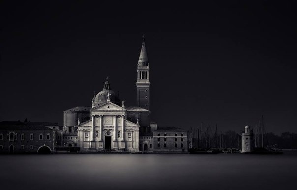 #Фотограф Giulio Zanni