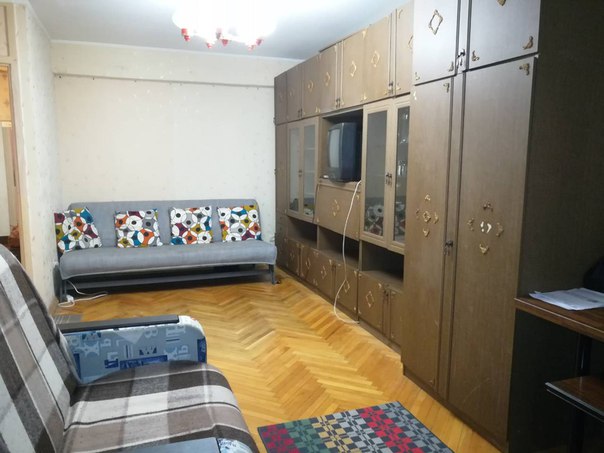 Уютная,светлая 1 комнатная квартира,не далеко от метро, на длительный срок! М. Щелковская, Байкальская 40/17<br>7 мин пешком от метро, 2остановке автобуса, в доме и рядом продуктовые и другие магазины,кафе, рядом детские сад, школа, поликлиника, церковь, большой красивый парк с прудом,а так же парк лосиный остров, каштан растет под окном, тихие соседи. 3этаж. Застеклённый балкон Все необходимое в наличии. Цена 28000р/м +счётчики(свет+вода(ГВС,хвс,водоотв,) залог разбиваю на несколько месяцев. Ищу порядочных,аккураиных жильцов (славян) на длительный срок. Своим присутствием не надоедаю, все оговаривается. Пишите, договоримся.P.S. на холодильник на кухне не смотрите))вчера завезла новый))фото ещё не сделала в интерьере - фото Фото: Уютная,светлая 1 комнатная квартира,не далеко от метро, на длительный срок! М. Щелковская, Байкальская 40/17<br>7 мин пешком от метро, 2остановке автобуса, в доме и рядом продуктовые и другие магазины,кафе, рядом детские сад, школа, поликлиника, церковь, большой красивый парк с прудом,а так же парк лосиный остров, каштан растет под окном, тихие соседи. 3этаж. Застеклённый балкон Все необходимое в наличии. Цена 28000р/м +счётчики(свет+вода(ГВС,хвс,водоотв,) залог разбиваю на несколько месяцев. Ищу порядочных,аккураиных жильцов (славян) на длительный срок. Своим присутствием не надоедаю, все оговаривается. Пишите, договоримся.P.S. на холодильник на кухне не смотрите))вчера завезла новый))фото ещё не сделала в интерьере