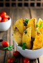 Как приготовить вкусный картофель дольками