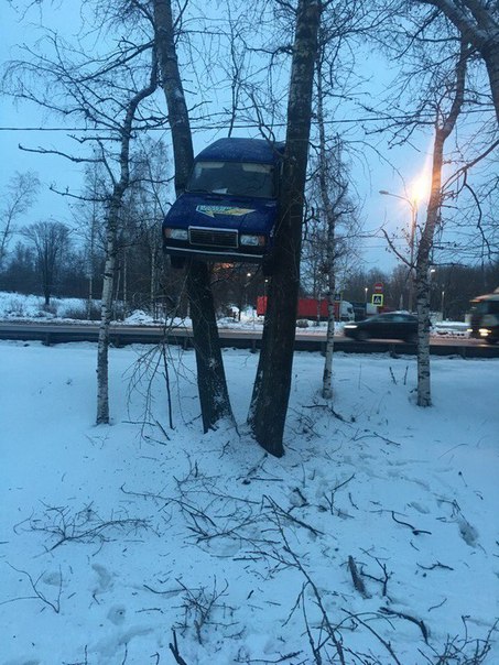 Когда пытаешься улететь из России в Хогвартс, но что-то пошло не так.