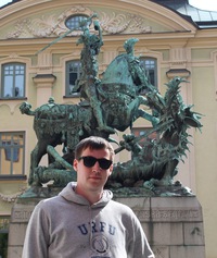 Дмитрий Леонов