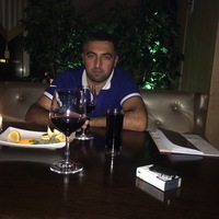 Арам Акопян