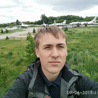 Дмитрий Момот