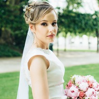 Анна Остапенко