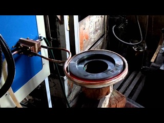 Нагрев колеса ф230 мм на индукционном нагревателе ВЧ-120АБ