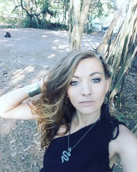Лена Море
