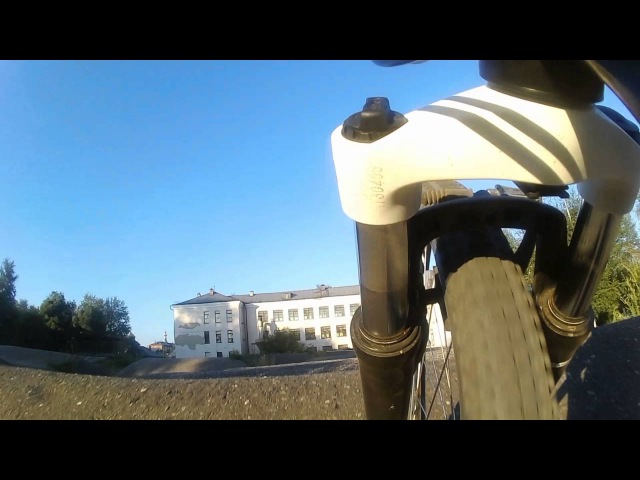 Suntour XCT 29 Mlo vs bmx track