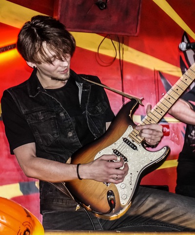 Tonight's mood - Игорь Нелин Guitar Wars - смотреть видео онлайн от "Музыкальный