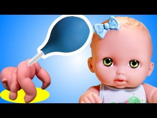 Играем в доктора КЛИЗМА Play doctor Куклы пупсики Видео для девочек KIDS Games Дочки матери СПТВ