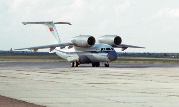 5 фактов об уникальном военно-транспортном самолете Ан-72  