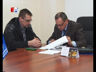 С коммунальными проблемами первоуральцы пришли на приём к депутатам.