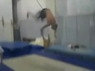 Сломал позвоночник!!!! 18+
