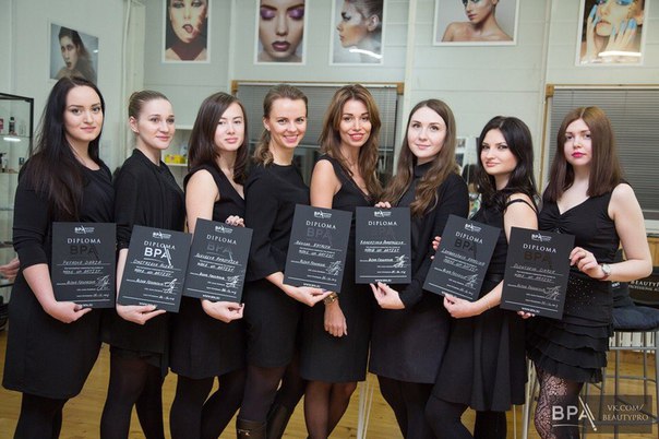 Друзья, школа макияжа  ACADEMY приглашает Вас пройти обучение на  курсе 