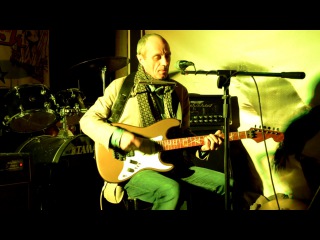 2017.03.01 - Legendary William Lee в Рок Музее (Иркутск) 02 Музыканты пьют
