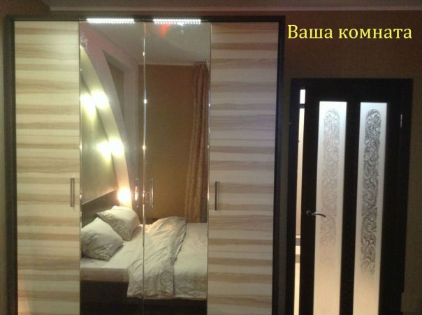 Без комиссии! Без залога! От собственника! <br>Комната в двушке в новом доме. Сдается девушке или двум. <br>Отличный ремонт! Новая мебель, новая техника! Комната раздельная с выходом на балкон (застеклен). Площадь 12 кв.м. <br>Заключается договор.Свидетельство на право собственности при желании можно увидеть. Вся современная новая техника: холодильник, стиралка, телевизор, духовка, плита индукция, микроволновка, утюг. <br>Находится в 15 мин.авт. от м.Теплый стан.Ходит авт. каждые 5 мин. <br>Стоимость 16 000 р. Все включено. <br>В другой комнате проживает пара (муж и жен., 32 и 39 лет, без в/п). - фото Фото: Без комиссии! Без залога! От собственника! <br>Комната в двушке в новом доме. Сдается девушке или двум. <br>Отличный ремонт! Новая мебель, новая техника! Комната раздельная с выходом на балкон (застеклен). Площадь 12 кв.м. <br>Заключается договор.Свидетельство на право собственности при желании можно увидеть. Вся современная новая техника: холодильник, стиралка, телевизор, духовка, плита индукция, микроволновка, утюг. <br>Находится в 15 мин.авт. от м.Теплый стан.Ходит авт. каждые 5 мин. <br>Стоимость 16 000 р. Все включено. <br>В другой комнате проживает пара (муж и жен., 32 и 39 лет, без в/п).