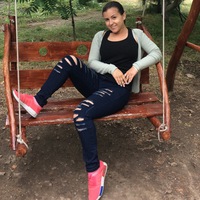 Юля Шаповалова