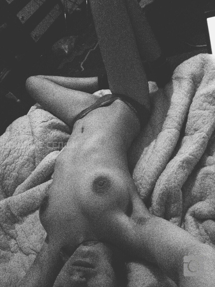 Power play To Your luscious Mistresses