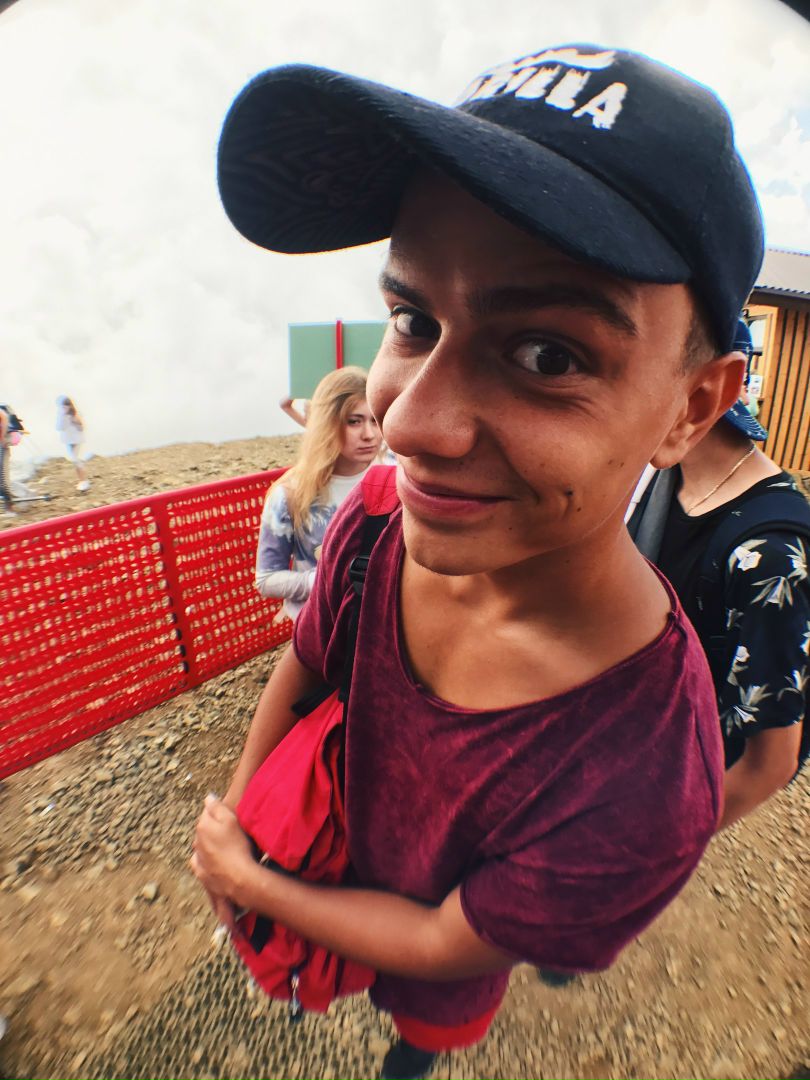 Картинка петя бондарь