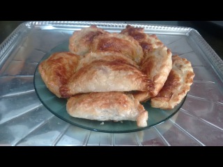 Empanadas hojaldrada de carne con diferentes cierres fácil y rica