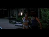 Дениз Ричардс (Denise Richards) в бикини в фильме