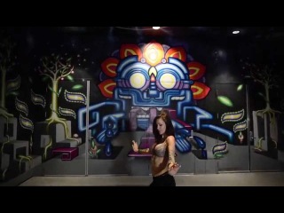 sara lyn / hypno tribe