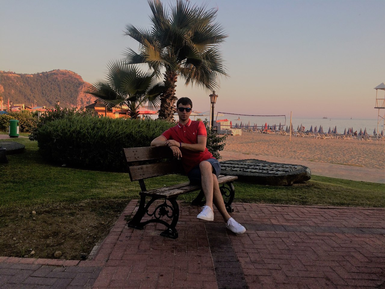 Анатолий Манилов