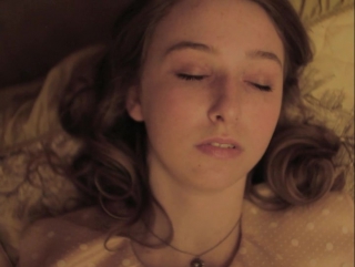 Девушка пробуждается (Girl Asleep)