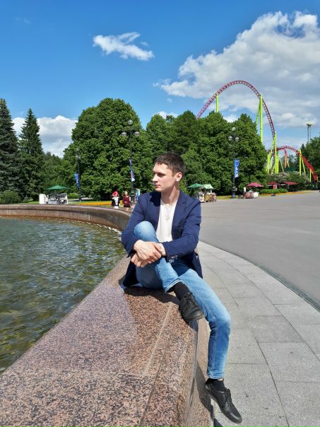 Сниму уютную комнату от 15 кв метров! не проходная,не бабушкин вариант,с ремонтом в 2х комнатной квартире! <br>до от 16.000р до 19.000р зависимости от условий и удалённости. <br>от метро пешим шагом до 10-15 минут <br>(ВДНХ, Бабушкина,свиблово,ботанический сад,алексеевская,отрадное,петровско разумовская,марьина роща,сокольники,красносельская,коломенская,кожуховская,академическая, профсоюзная,) или другие варианты. <br>Пешая доступность! <br>Платежеспособный (Занимаюсь компьютерной помощью) <br>С заключением договора от собственника или субаренда! с кем то! <br>Без Агентов,Без комиссии!!!!! <br>Ищу себе! <br>Готов заехать до 1 сентября !! - фото Фото: Сниму уютную комнату от 15 кв метров! не проходная,не бабушкин вариант,с ремонтом в 2х комнатной квартире! <br>до от 16.000р до 19.000р зависимости от условий и удалённости. <br>от метро пешим шагом до 10-15 минут <br>(ВДНХ, Бабушкина,свиблово,ботанический сад,алексеевская,отрадное,петровско разумовская,марьина роща,сокольники,красносельская,коломенская,кожуховская,академическая, профсоюзная,) или другие варианты. <br>Пешая доступность! <br>Платежеспособный (Занимаюсь компьютерной помощью) <br>С заключением договора от собственника или субаренда! с кем то! <br>Без Агентов,Без комиссии!!!!! <br>Ищу себе! <br>Готов заехать до 1 сентября !!