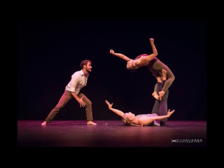 REEL ACROBATICS: Flight