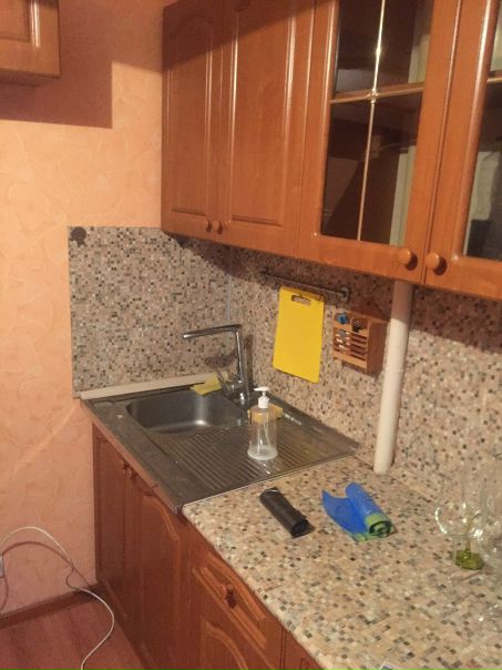 Фото: М.Бульвар Рокоссовского. 3 остановки от метро. Ул. Николая Химушина. <br>Сдаётся однокомнатная квартира на длительный срок за 30 000р. в месяц + свет, вода по счётчикам. Можно внести залог двумя частями. <br>Посредников просьба не беспокоить. Только граждане РФ.<br> Савинова