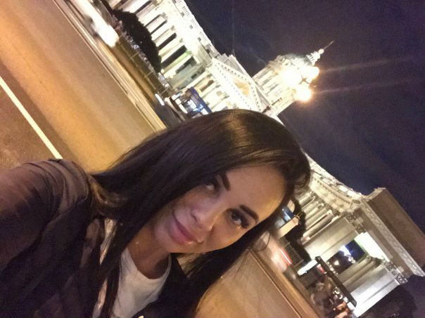 Фото: Ищу комнату или подселюсь в квартиру, примерно с 15-16 сентября, с хорошим ремонтом и всеми удобствами, желательно евроремонт и пешая доступность от метро. В приоритете эти районы. <br>Без комиссии. Бюджет до 20тыс. <br>Мне 24 года, работаю, без в.п., платёжеспособна, личное пространство не нарушаю, чистоплотная) и вообще милый и приятный человек. <br>Пишите здесь или 89167125522 WhatsApp<br> Isakova