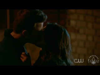 The Originals 4x11 Kol & Davina leave town together + Kiss