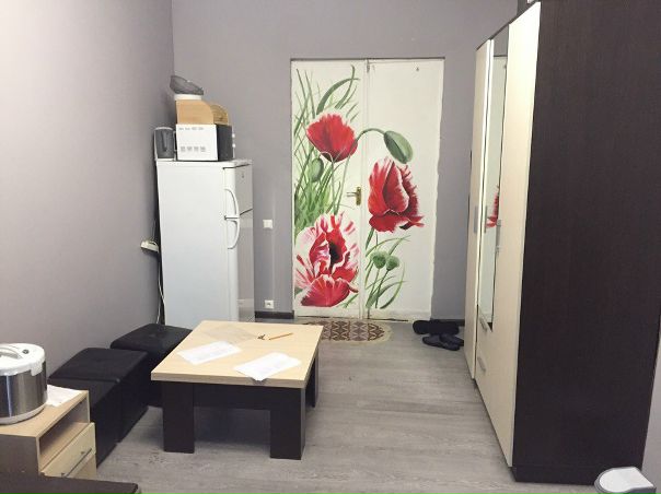 Читать внимательно<br>Сдаю комнату в коммуналке Только после ремонта<br>Есть хороший вид из окна<br>Большой шкаф Большой диван<br>Холодильник , мультиварка, микроволновка<br>Очень чистая комната В 10 минутах пешком от метро баумнская и 7 минут до площади Ильича Собственник Агентствам не звонить Проведён интернет 20000 + 20000 не разбиваю Жить могут 2 человека - фото Фото: Читать внимательно<br>Сдаю комнату в коммуналке Только после ремонта<br>Есть хороший вид из окна<br>Большой шкаф Большой диван<br>Холодильник , мультиварка, микроволновка<br>Очень чистая комната В 10 минутах пешком от метро баумнская и 7 минут до площади Ильича Собственник Агентствам не звонить Проведён интернет 20000 + 20000 не разбиваю Жить могут 2 человека