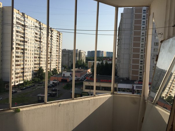 СОБСТВЕННИКОМ (еще раз для тех кто все равно будет спрашивать - СОБСТВЕННИКОМ) СДАЕТСЯ обычная однокомнатная квартира у метро Бульвар Дмитрия Донского. <br> <br>Основное (прошу внимательно прочитать): <br>- квартира пустая (БЕЗ МЕБЕЛИ), что хорошо для арендаторов со своей мебелью; <br>- есть кухонный стол, кухонный гарнитур, холодильник и стиральная машина; <br>- установлена новая входная дверь; <br>- сдается минимум на 11 месяцев (прописывается в договоре, уезжаете раньше, залог не возвращается); <br>- 100% залог, не разбивается; <br>- строго без домашних животных; <br>- славянам. <br> <br>32 000 рублей в месяц + счетчики <br> <br>8-926-442-52-86 <br> <br>Пишите, звоните в любой день с 8 утра до часу ночи. <br>Просмотры в любой день по договоренности. - фото Фото: СОБСТВЕННИКОМ (еще раз для тех кто все равно будет спрашивать - СОБСТВЕННИКОМ) СДАЕТСЯ обычная однокомнатная квартира у метро Бульвар Дмитрия Донского. <br> <br>Основное (прошу внимательно прочитать): <br>- квартира пустая (БЕЗ МЕБЕЛИ), что хорошо для арендаторов со своей мебелью; <br>- есть кухонный стол, кухонный гарнитур, холодильник и стиральная машина; <br>- установлена новая входная дверь; <br>- сдается минимум на 11 месяцев (прописывается в договоре, уезжаете раньше, залог не возвращается); <br>- 100% залог, не разбивается; <br>- строго без домашних животных; <br>- славянам. <br> <br>32 000 рублей в месяц + счетчики <br> <br>8-926-442-52-86 <br> <br>Пишите, звоните в любой день с 8 утра до часу ночи. <br>Просмотры в любой день по договоренности.