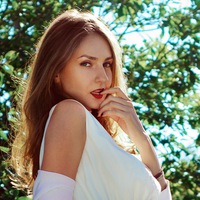 Яника Селиверстова