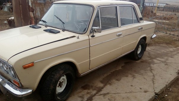 XDX11egEgvw.jpg