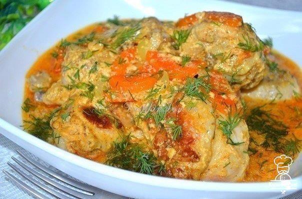 Нежная курочка в сметанном соусе в мультиварке