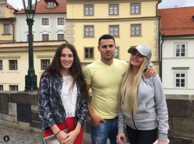 https://pp.userapi.com/c638717/v638717611/35/nE1s2A5QMqo.jpg
