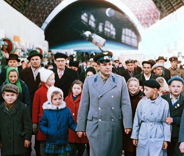 Разыскиваются интересные истории и архивные фотографии для проекта #МояВДНХ! 