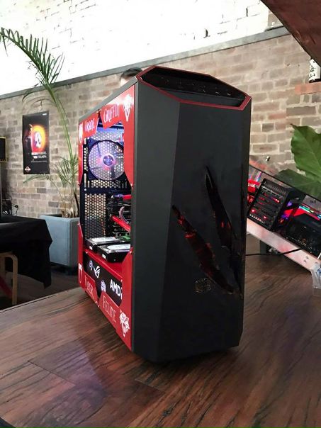 Что за дикий зверь так зверски расправился с MasterCase Maker 5t  