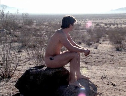 nathan-fillion-nake-frontal-eating-tits