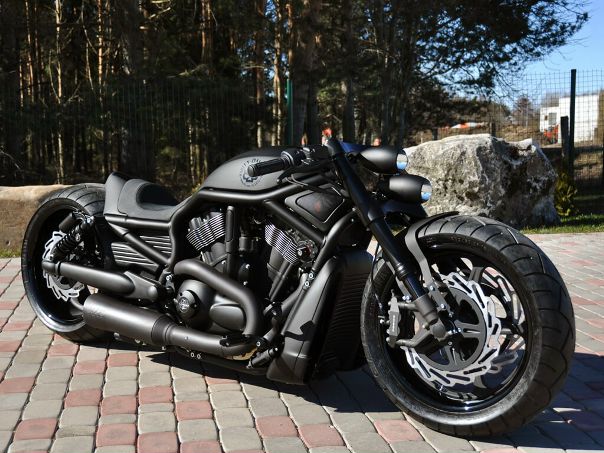 Оцените монстра. Harley-Davidson Night Rod 