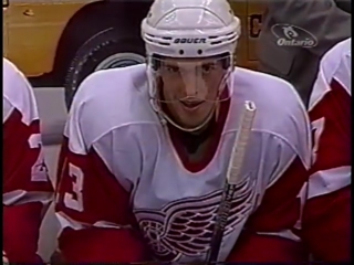 End-to-end goal by Pavel Datsyuk in his rookie season / Шайба Дацюка после сольного прохода в дебютном сезоне в НХЛ (2001/02)