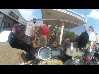 Drunk hillbilly goes crazy on bikers for nothing (1080p)