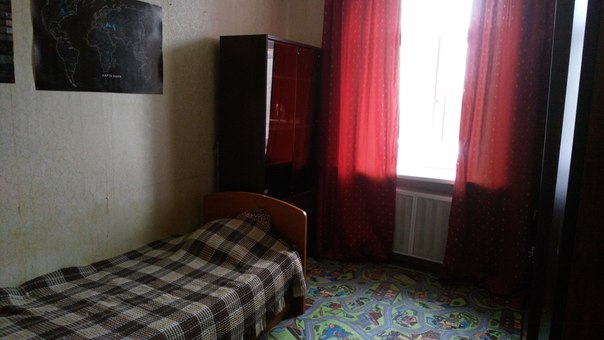 Собственник.<br>Сдам комнату в 3-х комнатной сталинке в Москве.<br>От ст.метро Шоссе Энтузиастов 15 мин пешком. Развитая инфраструктура, рядом Измайловский парк, много магазинов, общественный транспорт.<br>3-й этаж. Площадь комнаты - 12,3 кв.м. Окна квартиры во двор, с/у раздельный. Необходимая мебель в наличии, стиральная машина, холодильник.<br>Соседи спокойные, доброжелательные.<br><br>Стоимость: 12 000 + коммуналка.<br><br>ВНИМАНИЕ: квартира выставлена на продажу. Периодически будут приходить потенциальные - фото Фото: Собственник.<br>Сдам комнату в 3-х комнатной сталинке в Москве.<br>От ст.метро Шоссе Энтузиастов 15 мин пешком. Развитая инфраструктура, рядом Измайловский парк, много магазинов, общественный транспорт.<br>3-й этаж. Площадь комнаты - 12,3 кв.м. Окна квартиры во двор, с/у раздельный. Необходимая мебель в наличии, стиральная машина, холодильник.<br>Соседи спокойные, доброжелательные.<br><br>Стоимость: 12 000 + коммуналка.<br><br>ВНИМАНИЕ: квартира выставлена на продажу. Периодически будут приходить потенциальные