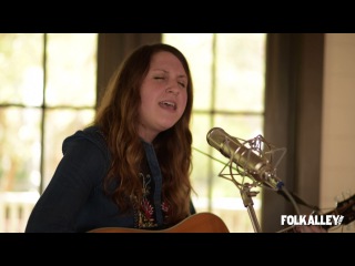 Folk Alley Sessions at 30A: Caroline Spence -