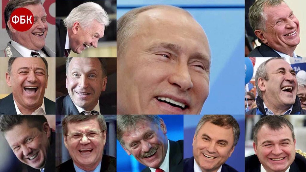 Родина в опасности что делать. N553gn0sXT0. Родина в опасности что делать фото. Родина в опасности что делать-N553gn0sXT0. картинка Родина в опасности что делать. картинка N553gn0sXT0. Да у нас такой народ писал поэт «Если Родина в опасности — Значит, всем идти на фронт» Вот написал и задумался, как быть? Могу ли я поддержать референдум в Крыму? Могу ли я быть за присоединение Крыма к России? Мне трудно, я ведь либерал, я очень не люблю эту власть в Кремле, её диктат и ненависть к своему народу! Вот взял себе в помощь историю. 1904 год, год начала первой русской революции, война с Японией. Что делают противники царского режима в Россий? Они пишут письмо БОЖЕСТВЕННОМУ МИКАДО и желают поражение России в этой войне. Наступает 1914 год, будущий вождь российского пролетариата обращается с призывом к народу «Превратить войну империалистическую в войну гражданскую!» Этот лозунг был горячо поддержен и закончился двумя революциями в России, и ужасной гражданской войной. Результат штурвал Российского государства захватили недоучки и превратили страну в сплошной концлагерь на целых 70 лет. А где же делись и куда подевались эти мягкие либералы, кадеты, октябристы? Одних убили, другие спаслись в эммиграции. Вы все знаете печальную судьбу этих людей, которые покинули Родину и исчезли на чужбине. Русский государственный корабль сегодня плывет среди бурь 21 века, к сожалению, который изобилуется двойными стандартами, ложью, политическим форисейством. Россия в этом ряду не исключение и внешняя политика страны является продолжением её внутренней политики. Вот сейчас на просторах инета идет борьба за првду,за единственную истину. Но нет такой абсолютной истины,она в лучшем случае относительная.Однако противоборствующие стороны в Твиттере,Фейсбуке, ведут борьбу не на жизнь а на смерь,считая что их правда самая лучшая правда и абсолютная истина.Все разучились терпимости и способности слушать друг друга. Вот вчера меня забанили и выбросили из друзей два моих друга,только за то что я выразил свое мнение по обсуждаемому вопросу? Кое-где уже доходит до убийства. Господа либералы и оппозиционеры нынешней Российской власти поймите простую истину, искать защиту на Западе, радоваться санкциям и наказаниям которые готовят наши «милейшие западные друзья»,это есть плохо не только для команды Путина и его апологетов,это плохо для всех слоев российского народа! Восхищаться и радоваться этими санкциями могут очень недалекие люди, к сожалению их, стало очень много среди россиской либеральной интеллигенции. Господа боритесь за свои конституционные права и свободы, выходите на демонстрации, активно участвуйте в выборах. Много способов и приемов заставить власть считаться с собой. Ждать помощи извне это опасное заблуждение, поберегитесь господа, ведь Родина у Вас одна и зовут её Россия. Ну а как же быть мне, ведь я не только либерал, но и уроженец Крыма, здесь прошли мое детство, юность и отрочество. Мне было 9 лет когда Хрущёв своим решением передал Крым Украине. После присоединения мы почуствовали все " прелести" этого волюнтаристского решения. Ведь нас — жителей Крыма никто не спросил, хотим ли мы изучать другой язык в школе, вести документацию на новом языку, переселенцы с западных областей Украины принесли в Крым русофобию, антисемитизм, ненависть. Но это было относительно переносимо, учитывая что мы жили в одной, стране которая называлась СССР. Хуже стало крымчанам после получении независимости Украины,Киевские власти ликвидированы все ростки автономии,началась украинизация русского и иного населения Крыма,как результат тысячи русских семей покинули Крым и уехали в Россию и другие страны. Сейчас у меня нет в Крыму ни одного родного человека. Сегодня, когда русское население Крыма, его пока большинство, решило провести референдум и решить свое будущее мирным путем, со всех концов мира посыпались угрозы, «что референдум не законен, и он не будет признан». Я становлюсь на сторону своего народа, я считаю, что народ Крыма тоже имеет право на свое волеизъявление, а не только косовские албанцы? Да у меня трудный выбор, но я не хочу «вешаться» за компанию с людьми, которые не ценят свою Родину. Родину, которую не выбирают. Родина в опасности что делать. N553gn0sXT0. Родина в опасности что делать фото. Родина в опасности что делать-N553gn0sXT0. картинка Родина в опасности что делать. картинка N553gn0sXT0. Да у нас такой народ писал поэт «Если Родина в опасности — Значит, всем идти на фронт» Вот написал и задумался, как быть? Могу ли я поддержать референдум в Крыму? Могу ли я быть за присоединение Крыма к России? Мне трудно, я ведь либерал, я очень не люблю эту власть в Кремле, её диктат и ненависть к своему народу! Вот взял себе в помощь историю. 1904 год, год начала первой русской революции, война с Японией. Что делают противники царского режима в Россий? Они пишут письмо БОЖЕСТВЕННОМУ МИКАДО и желают поражение России в этой войне. Наступает 1914 год, будущий вождь российского пролетариата обращается с призывом к народу «Превратить войну империалистическую в войну гражданскую!» Этот лозунг был горячо поддержен и закончился двумя революциями в России, и ужасной гражданской войной. Результат штурвал Российского государства захватили недоучки и превратили страну в сплошной концлагерь на целых 70 лет. А где же делись и куда подевались эти мягкие либералы, кадеты, октябристы? Одних убили, другие спаслись в эммиграции. Вы все знаете печальную судьбу этих людей, которые покинули Родину и исчезли на чужбине. Русский государственный корабль сегодня плывет среди бурь 21 века, к сожалению, который изобилуется двойными стандартами, ложью, политическим форисейством. Россия в этом ряду не исключение и внешняя политика страны является продолжением её внутренней политики. Вот сейчас на просторах инета идет борьба за првду,за единственную истину. Но нет такой абсолютной истины,она в лучшем случае относительная.Однако противоборствующие стороны в Твиттере,Фейсбуке, ведут борьбу не на жизнь а на смерь,считая что их правда самая лучшая правда и абсолютная истина.Все разучились терпимости и способности слушать друг друга. Вот вчера меня забанили и выбросили из друзей два моих друга,только за то что я выразил свое мнение по обсуждаемому вопросу? Кое-где уже доходит до убийства. Господа либералы и оппозиционеры нынешней Российской власти поймите простую истину, искать защиту на Западе, радоваться санкциям и наказаниям которые готовят наши «милейшие западные друзья»,это есть плохо не только для команды Путина и его апологетов,это плохо для всех слоев российского народа! Восхищаться и радоваться этими санкциями могут очень недалекие люди, к сожалению их, стало очень много среди россиской либеральной интеллигенции. Господа боритесь за свои конституционные права и свободы, выходите на демонстрации, активно участвуйте в выборах. Много способов и приемов заставить власть считаться с собой. Ждать помощи извне это опасное заблуждение, поберегитесь господа, ведь Родина у Вас одна и зовут её Россия. Ну а как же быть мне, ведь я не только либерал, но и уроженец Крыма, здесь прошли мое детство, юность и отрочество. Мне было 9 лет когда Хрущёв своим решением передал Крым Украине. После присоединения мы почуствовали все " прелести" этого волюнтаристского решения. Ведь нас — жителей Крыма никто не спросил, хотим ли мы изучать другой язык в школе, вести документацию на новом языку, переселенцы с западных областей Украины принесли в Крым русофобию, антисемитизм, ненависть. Но это было относительно переносимо, учитывая что мы жили в одной, стране которая называлась СССР. Хуже стало крымчанам после получении независимости Украины,Киевские власти ликвидированы все ростки автономии,началась украинизация русского и иного населения Крыма,как результат тысячи русских семей покинули Крым и уехали в Россию и другие страны. Сейчас у меня нет в Крыму ни одного родного человека. Сегодня, когда русское население Крыма, его пока большинство, решило провести референдум и решить свое будущее мирным путем, со всех концов мира посыпались угрозы, «что референдум не законен, и он не будет признан». Я становлюсь на сторону своего народа, я считаю, что народ Крыма тоже имеет право на свое волеизъявление, а не только косовские албанцы? Да у меня трудный выбор, но я не хочу «вешаться» за компанию с людьми, которые не ценят свою Родину. Родину, которую не выбирают.