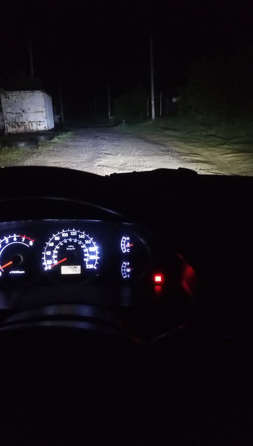 Не горит лампа ручника киа спектра