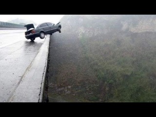 Top Of Ultimate Retardet Drivers Fails, Extreme Driving Fails And Sounds September 2017