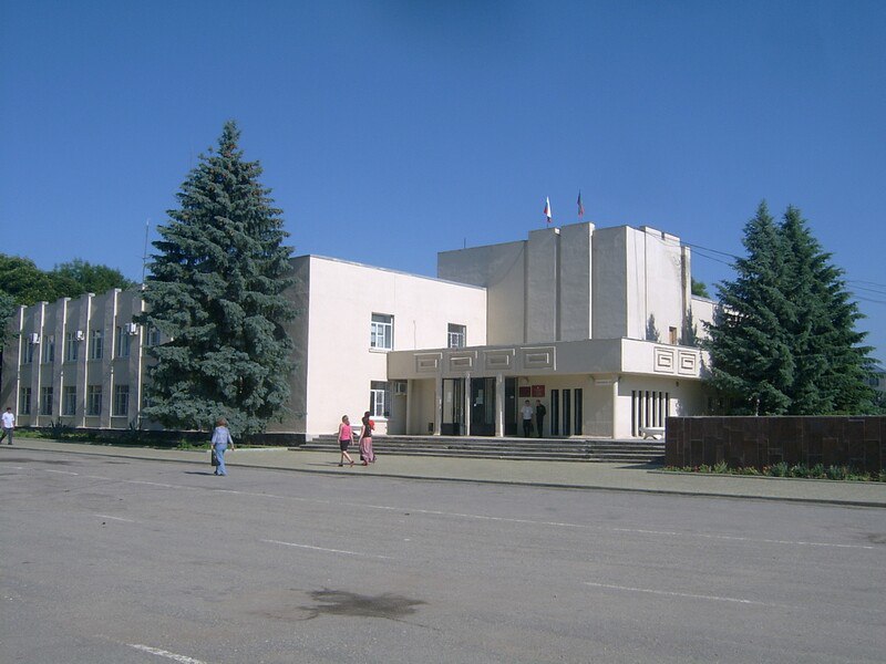 Власти Зеленчукского района не помогли местной жительнице решить проблему с аварийным жильем